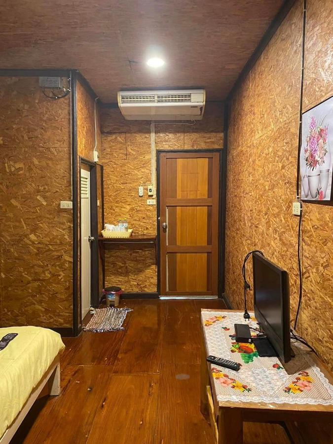 แพจิตรธาดาธารน้ำ Ξενοδοχείο Tha Kradan Εξωτερικό φωτογραφία